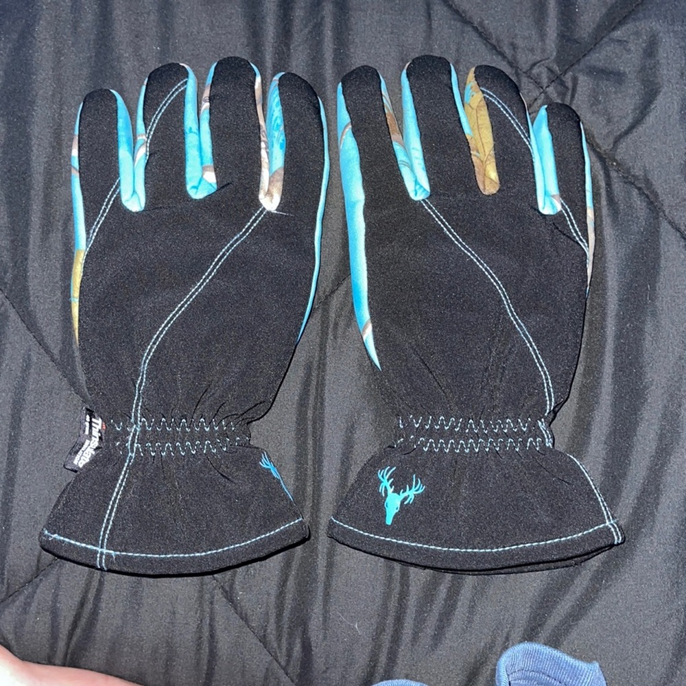 Women’s winter gloves